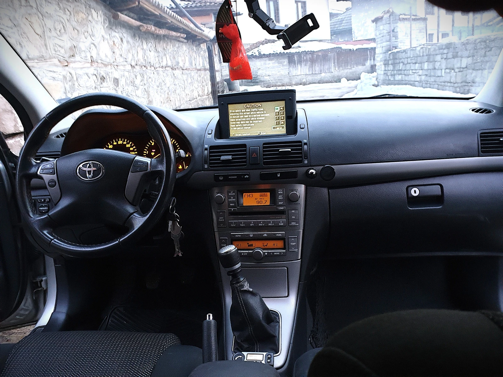 Toyota Avensis  - изображение 9