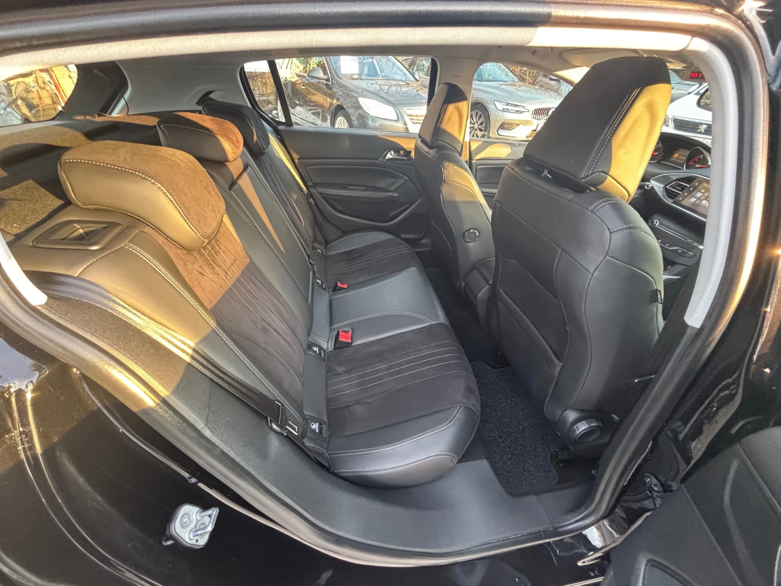 Peugeot 308 1.6 BLUEHDI  - изображение 8