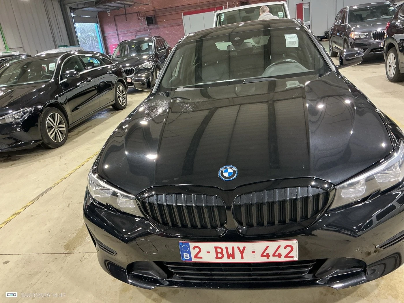 BMW 330 e Lounge, снимка 9 - Автомобили и джипове - 54149867