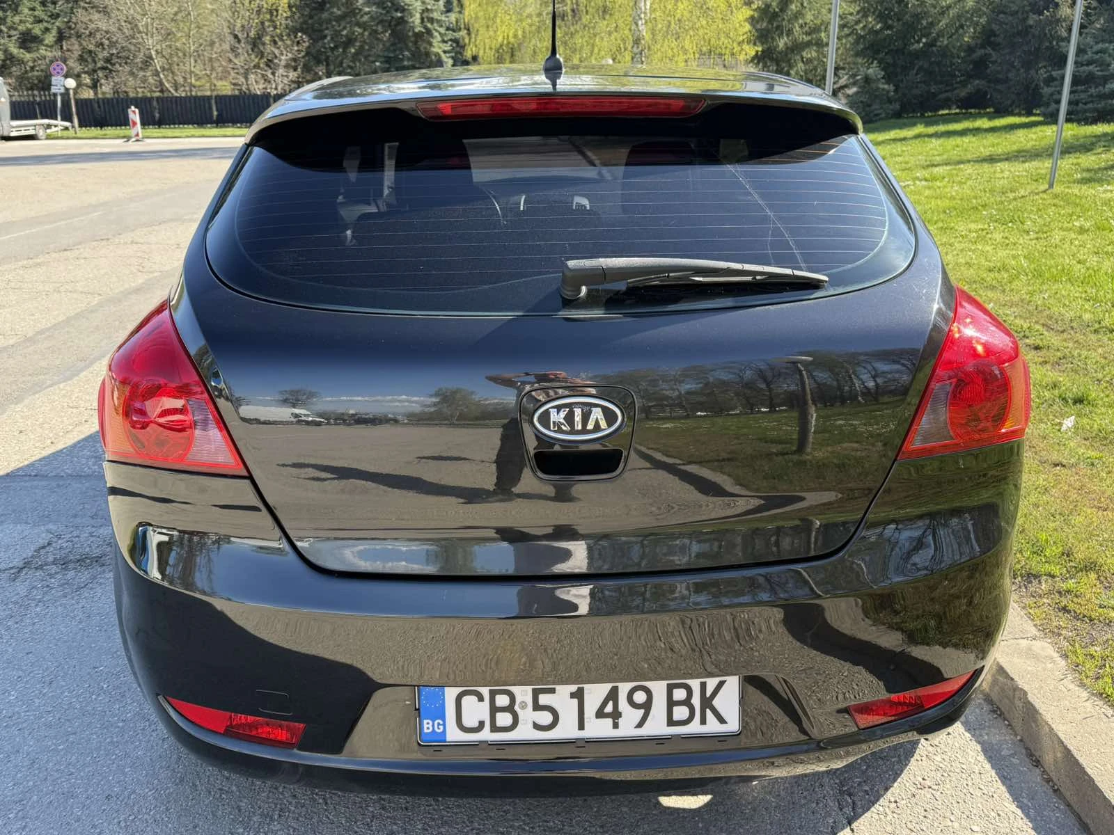 Kia Ceed, снимка 4 - Автомобили и джипове - 54322672