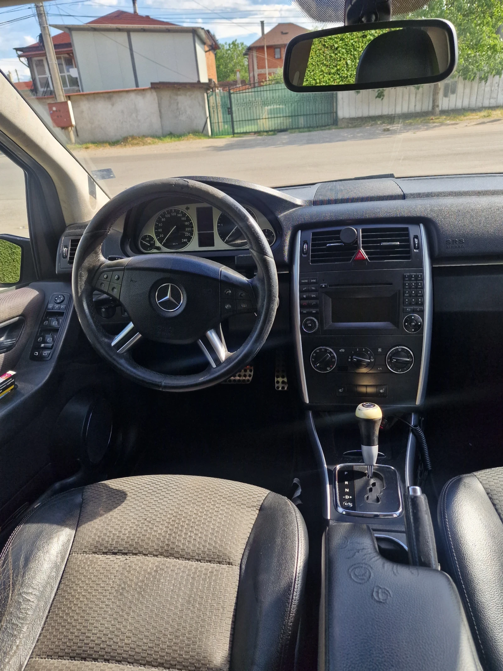 Mercedes-Benz B 180, снимка 4 - Автомобили и джипове - 55227103