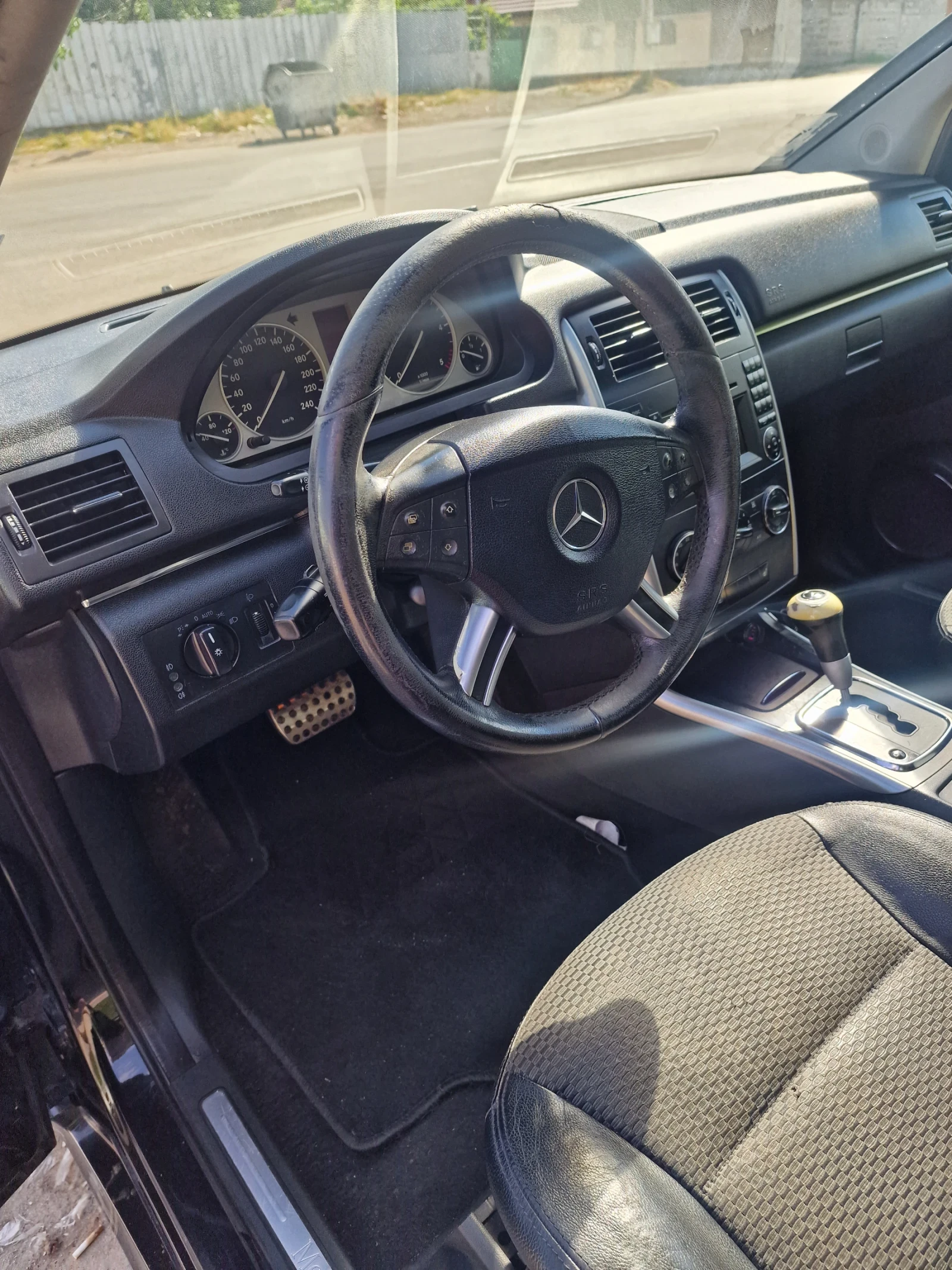 Mercedes-Benz B 180, снимка 5 - Автомобили и джипове - 55227103