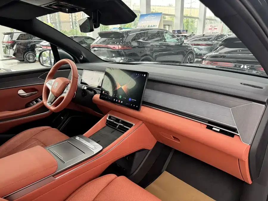 BYD Tang Tang L  AWD LiDAR Flagship Model 100, 5 kWh, снимка 8 - Автомобили и джипове - 55276949