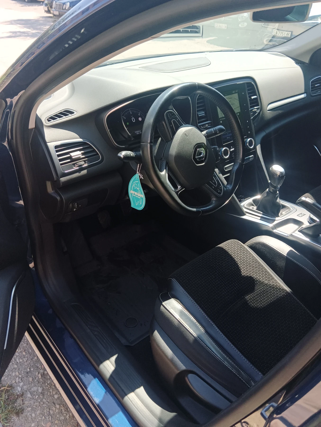 Renault Megane, снимка 9 - Автомобили и джипове - 55483907