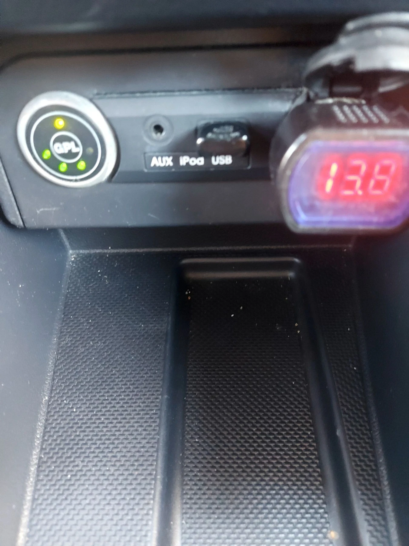 Kia Rio 1.2/LPG, снимка 10 - Автомобили и джипове - 55724072