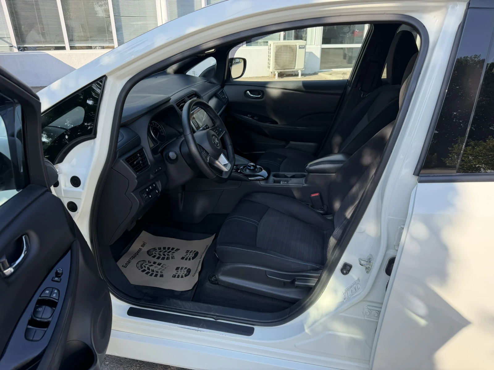 Nissan Leaf  e+ 62 kWh N-Connecta | 218 к.с. | 360  | ProPILOT, снимка 7 - Автомобили и джипове - 56127988