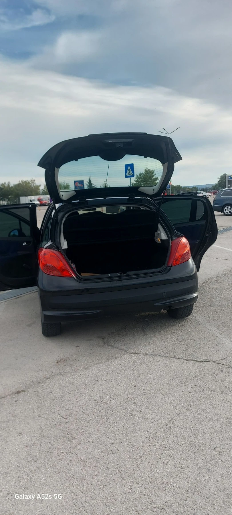 Peugeot 207, снимка 5 - Автомобили и джипове - 56328960