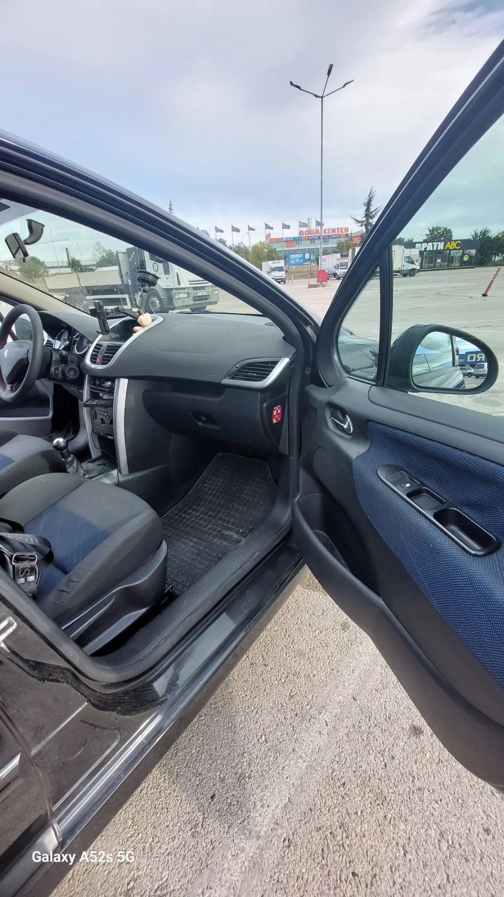 Peugeot 207, снимка 10 - Автомобили и джипове - 56328960