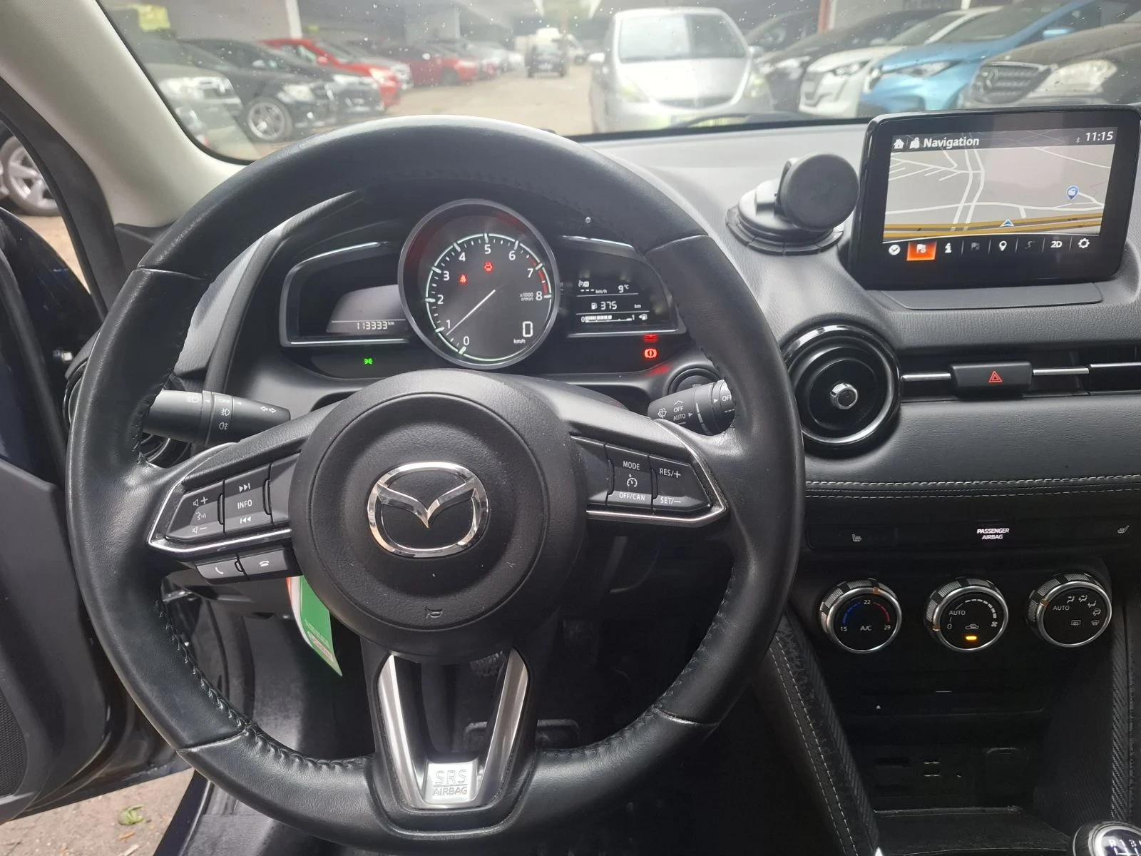 Mazda 2 Skyactiv, снимка 10 - Автомобили и джипове - 56494943