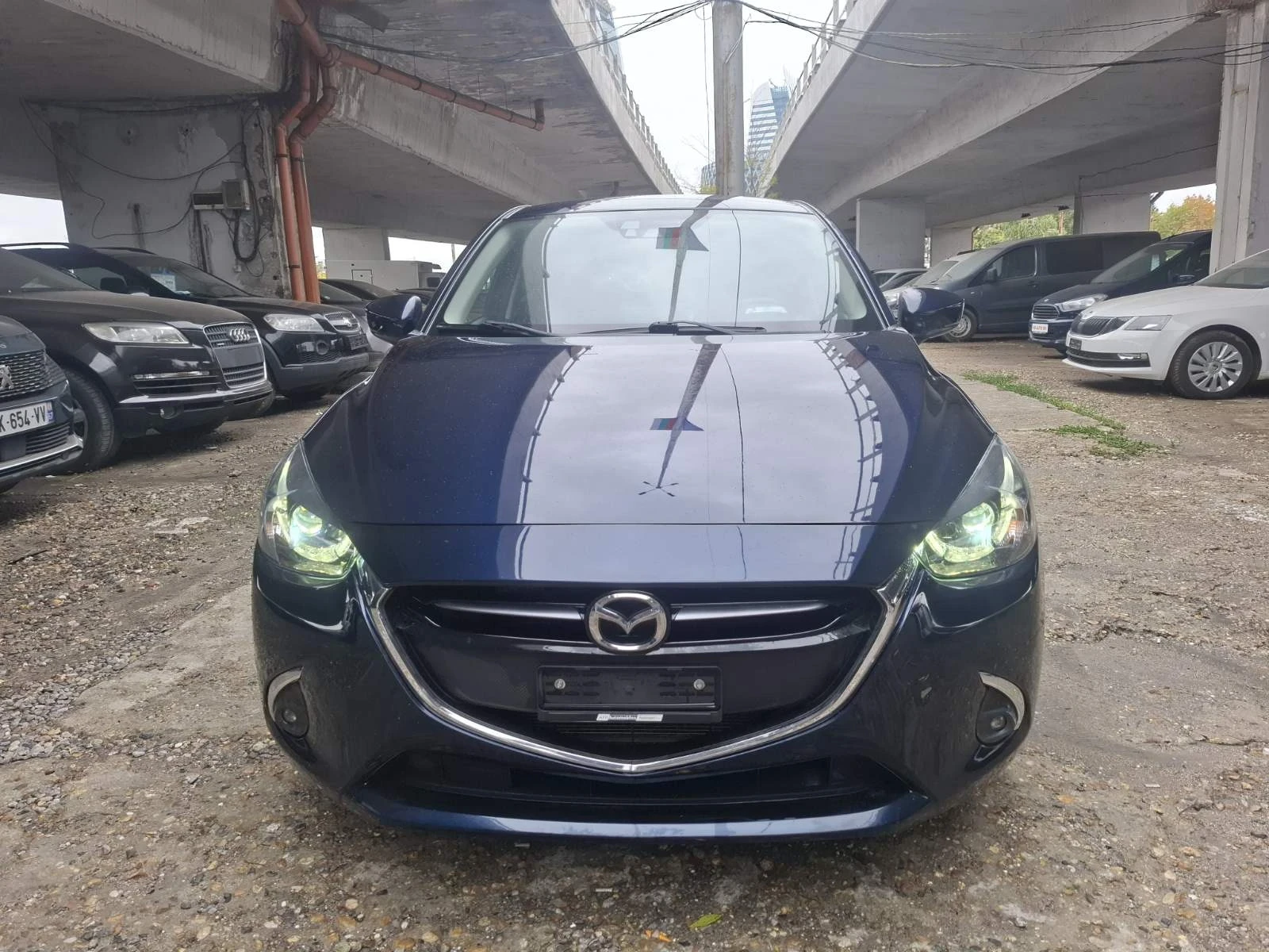 Mazda 2 Skyactiv, снимка 2 - Автомобили и джипове - 56494943
