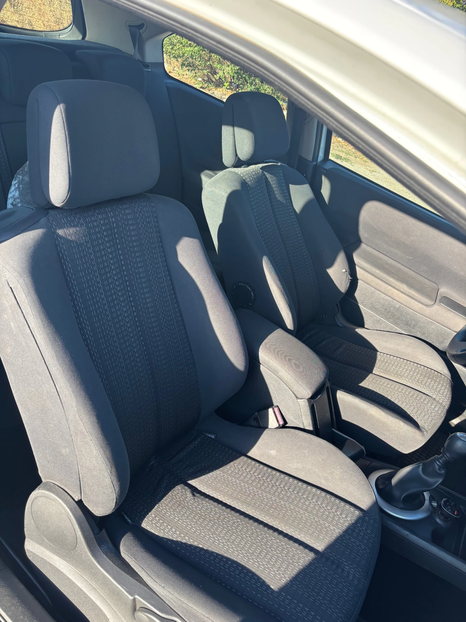 Renault Megane 1.5 dCi, снимка 11 - Автомобили и джипове - 56640548
