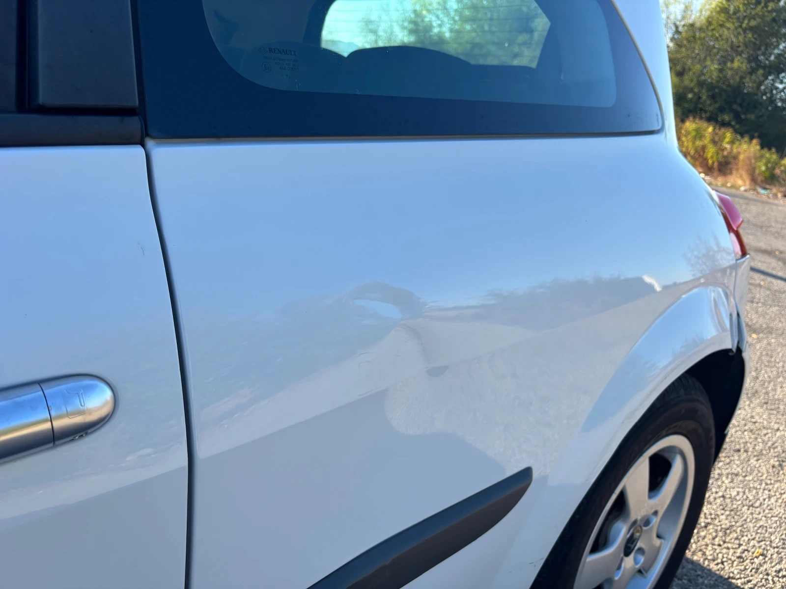 Renault Megane 1.5 dCi, снимка 6 - Автомобили и джипове - 56640548