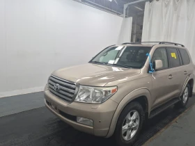 Toyota Land cruiser 5.7 V8 * * 7 МЕСТЕН * * CARFAX * * АВТО КРЕДИТ * *, снимка 1
