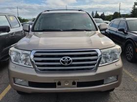 Toyota Land cruiser 5.7 V8 * * 7 МЕСТЕН * * CARFAX * * АВТО КРЕДИТ * *, снимка 2