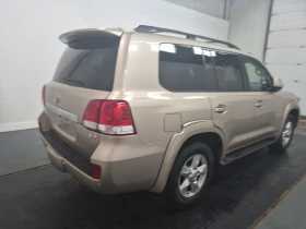 Toyota Land cruiser 5.7 V8 * * 7 МЕСТЕН * * CARFAX * * АВТО КРЕДИТ * *, снимка 4