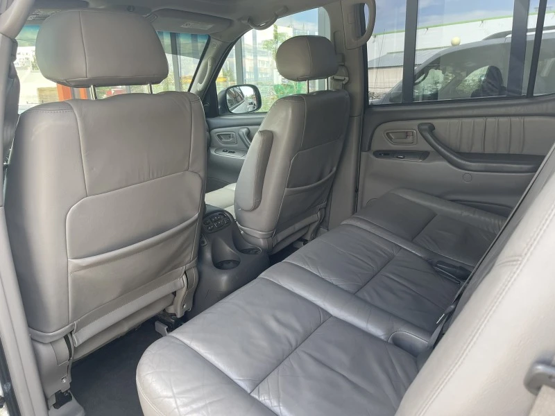 Toyota Sequoia Limited 4.7 V8 Шибидах 7 Седалки, снимка 9 - Автомобили и джипове - 46099589