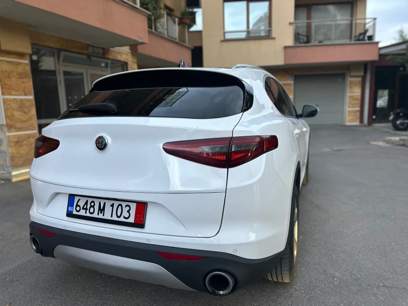 Alfa Romeo Stelvio Q4 2.0T AWD, снимка 8 - Автомобили и джипове - 47082969