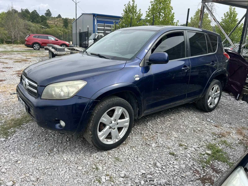 Toyota Rav4 2.2, снимка 1 - Автомобили и джипове - 47325272