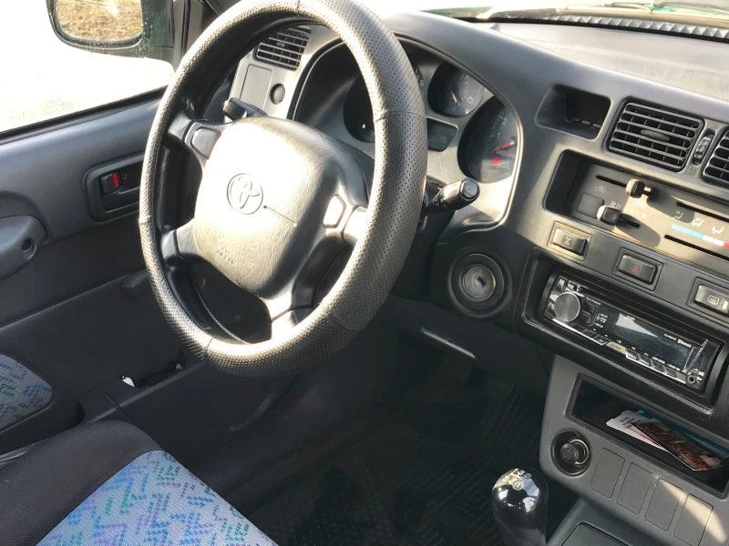 Toyota Rav4, снимка 12 - Автомобили и джипове - 48905395