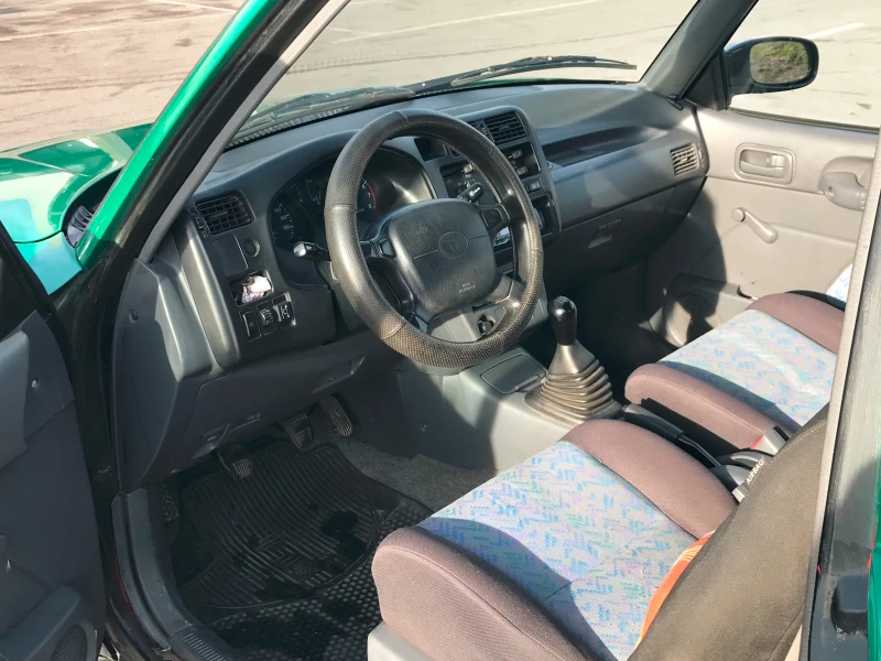 Toyota Rav4, снимка 9 - Автомобили и джипове - 48905395