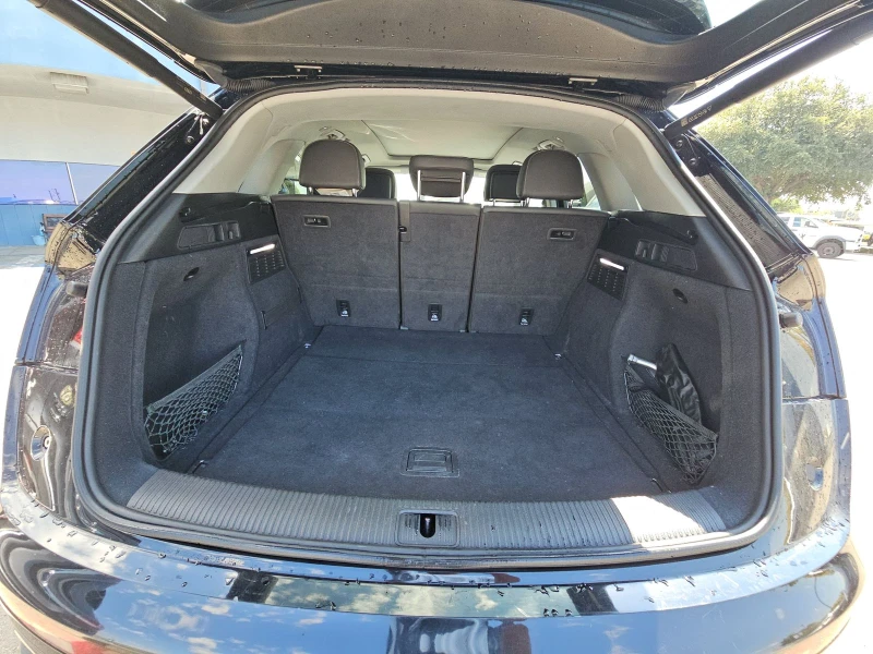 Audi Q5 2.0T* MATRIX* 360КАМЕРА* LANE* ASSIST* , снимка 15 - Автомобили и джипове - 52835717