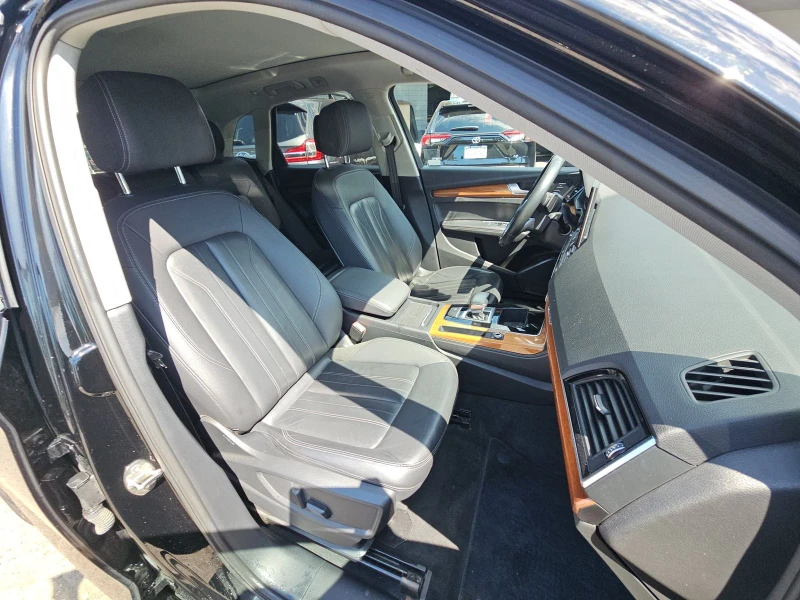 Audi Q5 2.0T* MATRIX* 360КАМЕРА* LANE* ASSIST* , снимка 13 - Автомобили и джипове - 52835717