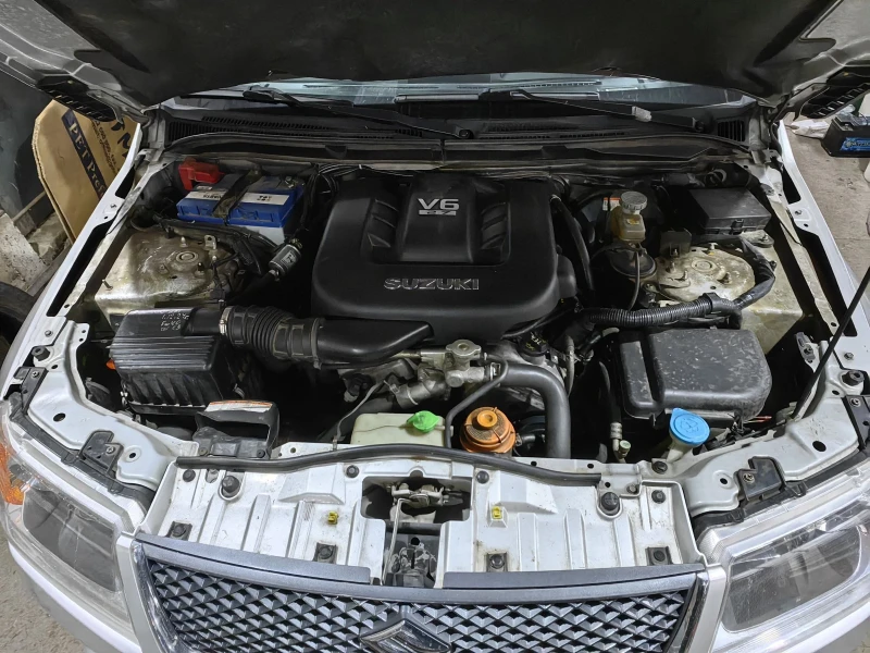 Suzuki Vitara 2.7I GAZ 200KC, снимка 10 - Автомобили и джипове - 53044823