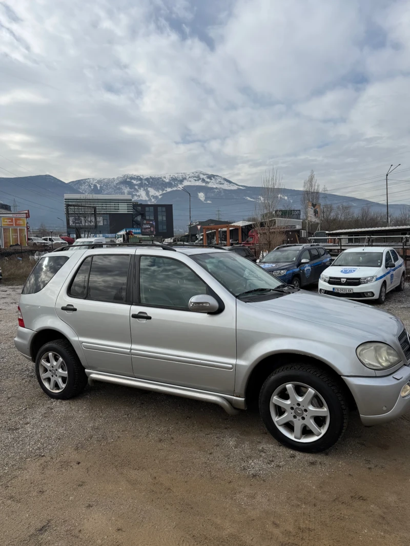 Mercedes-Benz ML 270, снимка 3 - Автомобили и джипове - 53122503