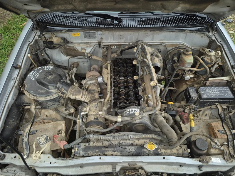 Toyota Hilux, снимка 10 - Автомобили и джипове - 53270480