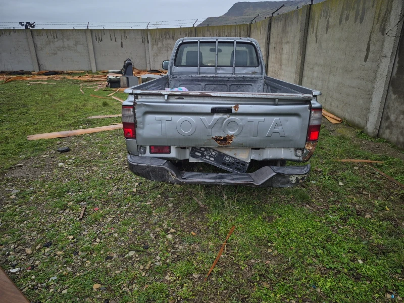 Toyota Hilux, снимка 5 - Автомобили и джипове - 53270480