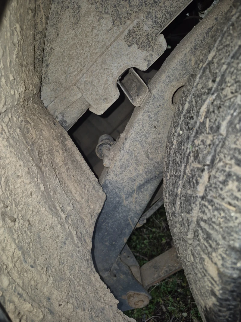 Toyota Hilux, снимка 14 - Автомобили и джипове - 53270480