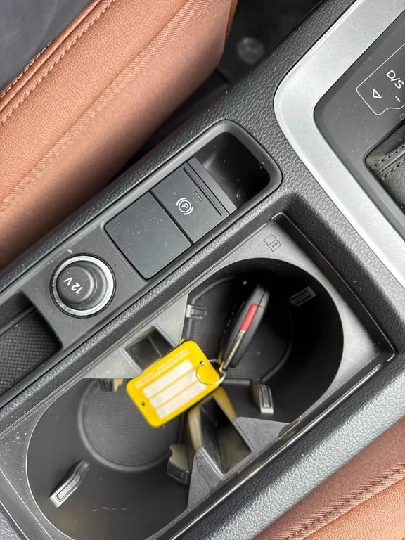 Audi Q3 * Komfort * CARFAX * БЕЗ ПЪРВОНАЧАЛНА ВНОСКА - изображение 10