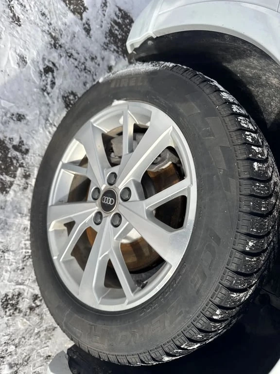 Audi Q3 * Komfort * CARFAX * БЕЗ ПЪРВОНАЧАЛНА ВНОСКА - изображение 7