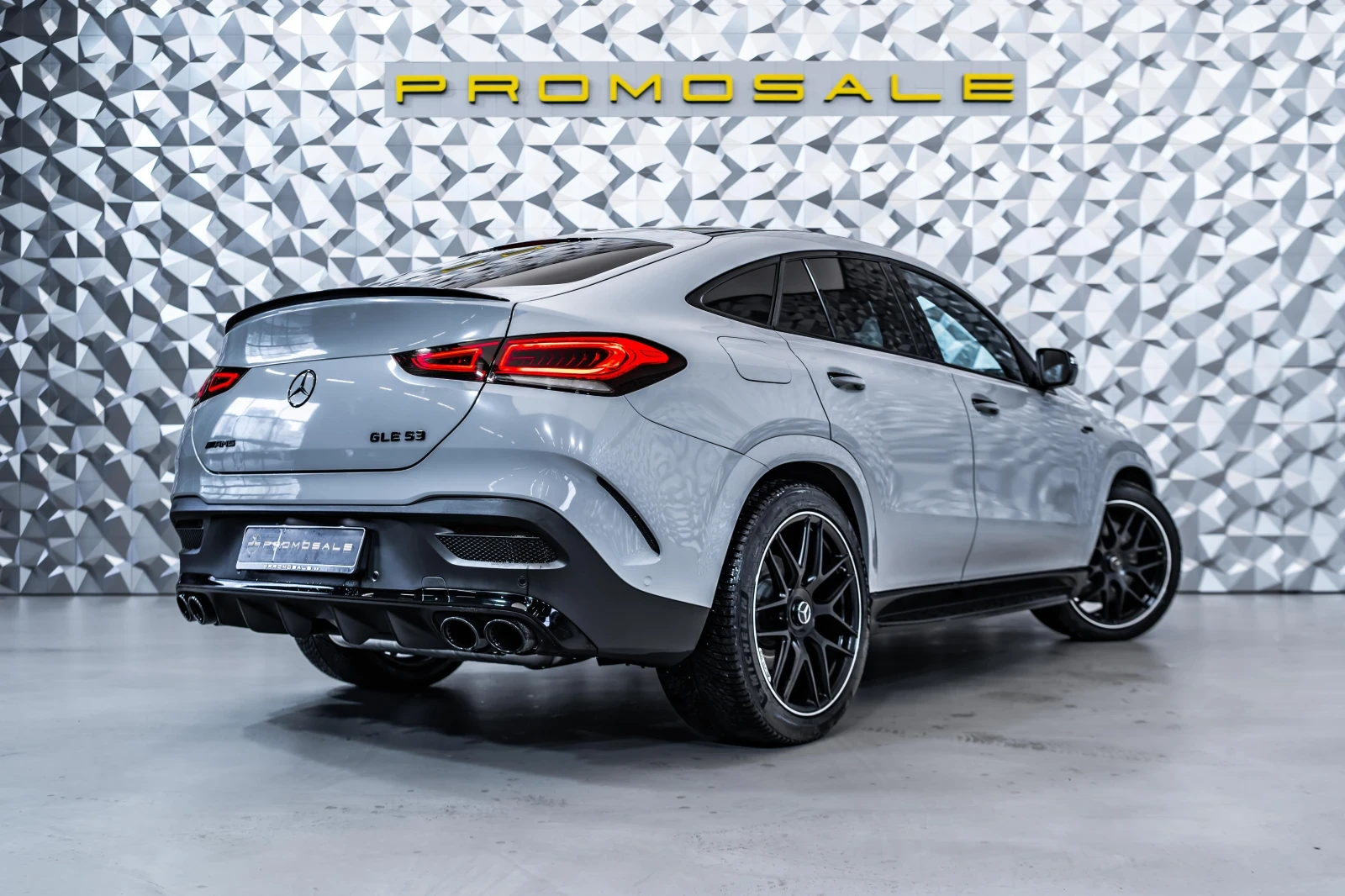 Mercedes-Benz GLE 53 4MATIC  4M+ * Carbon* Burm* Pano - изображение 4