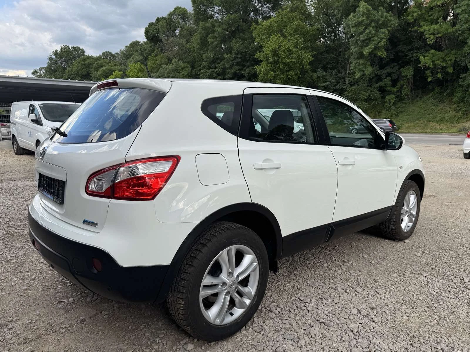 Nissan Qashqai 1.6DIESEL* FACE* TOP* EVRO5 - изображение 7
