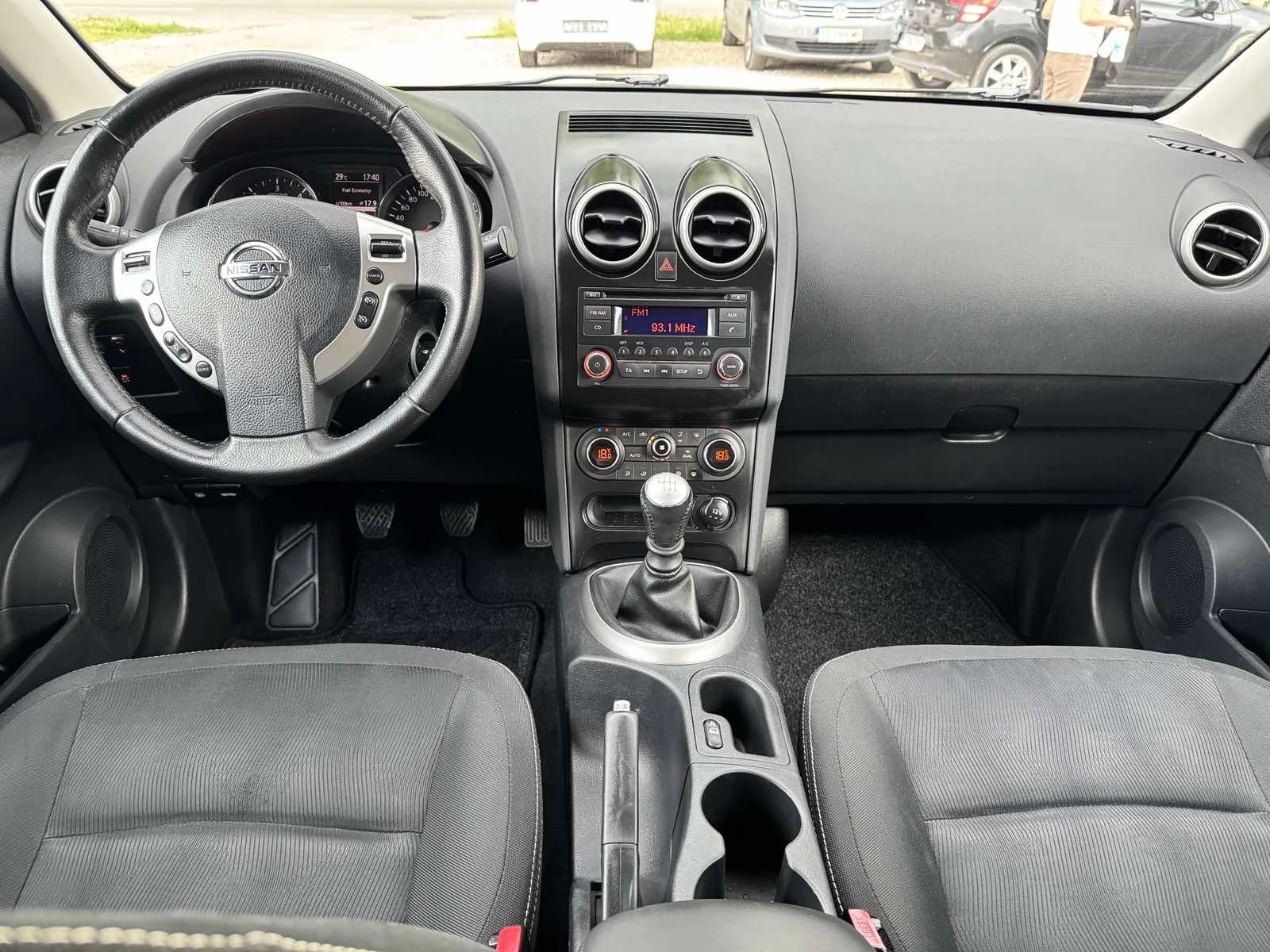 Nissan Qashqai 1.6DIESEL* FACE* TOP* EVRO5 - изображение 10