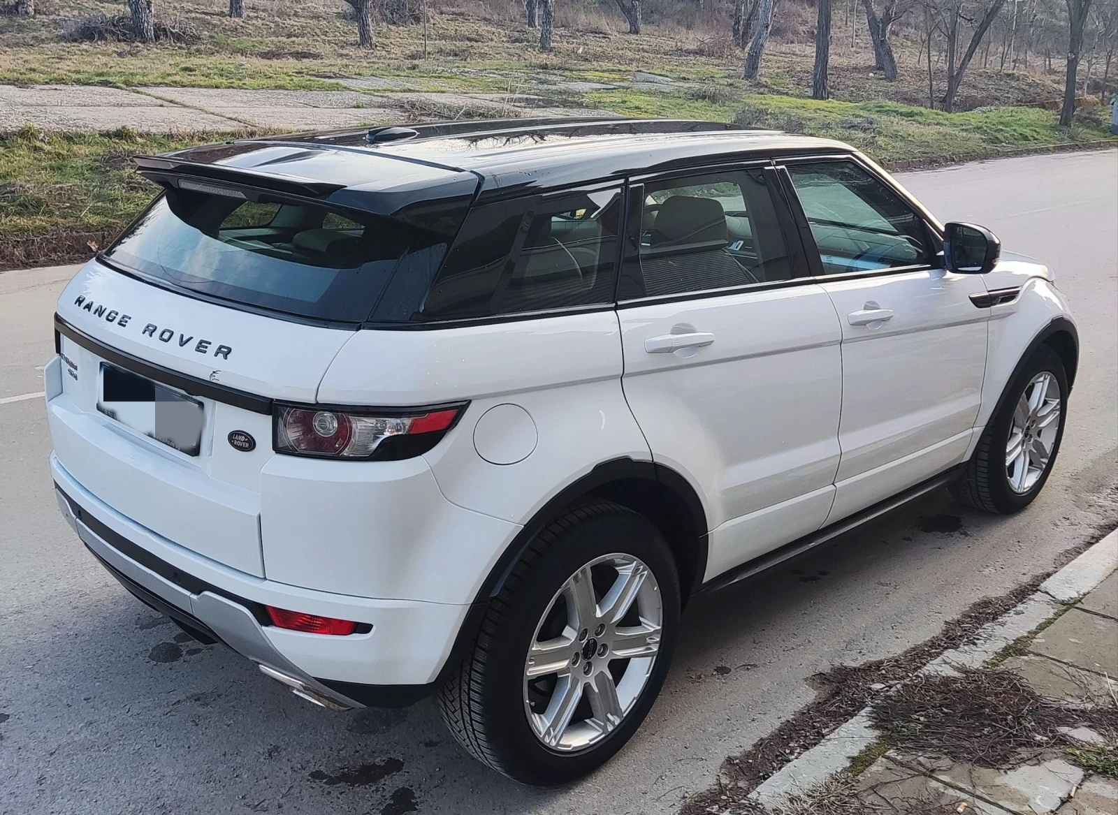 Land Rover Range Rover Evoque 2.2 SD4 DYNAMIC 190hp, снимка 7 - Автомобили и джипове - 53135170