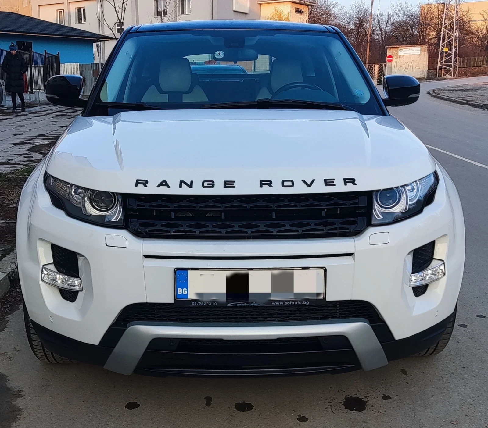Land Rover Range Rover Evoque 2.2 SD4 DYNAMIC 190hp, снимка 2 - Автомобили и джипове - 53135170
