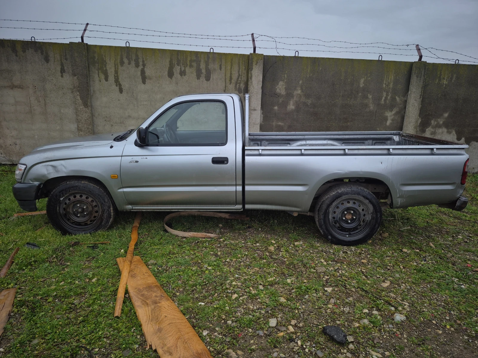 Toyota Hilux  - изображение 4