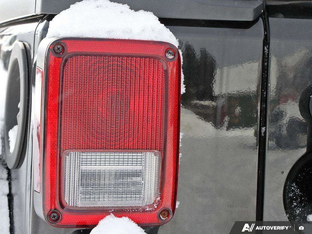 Jeep Wrangler * Sahara * CARFAX * ���� �� �� | Mobile.bg � ����������� 12