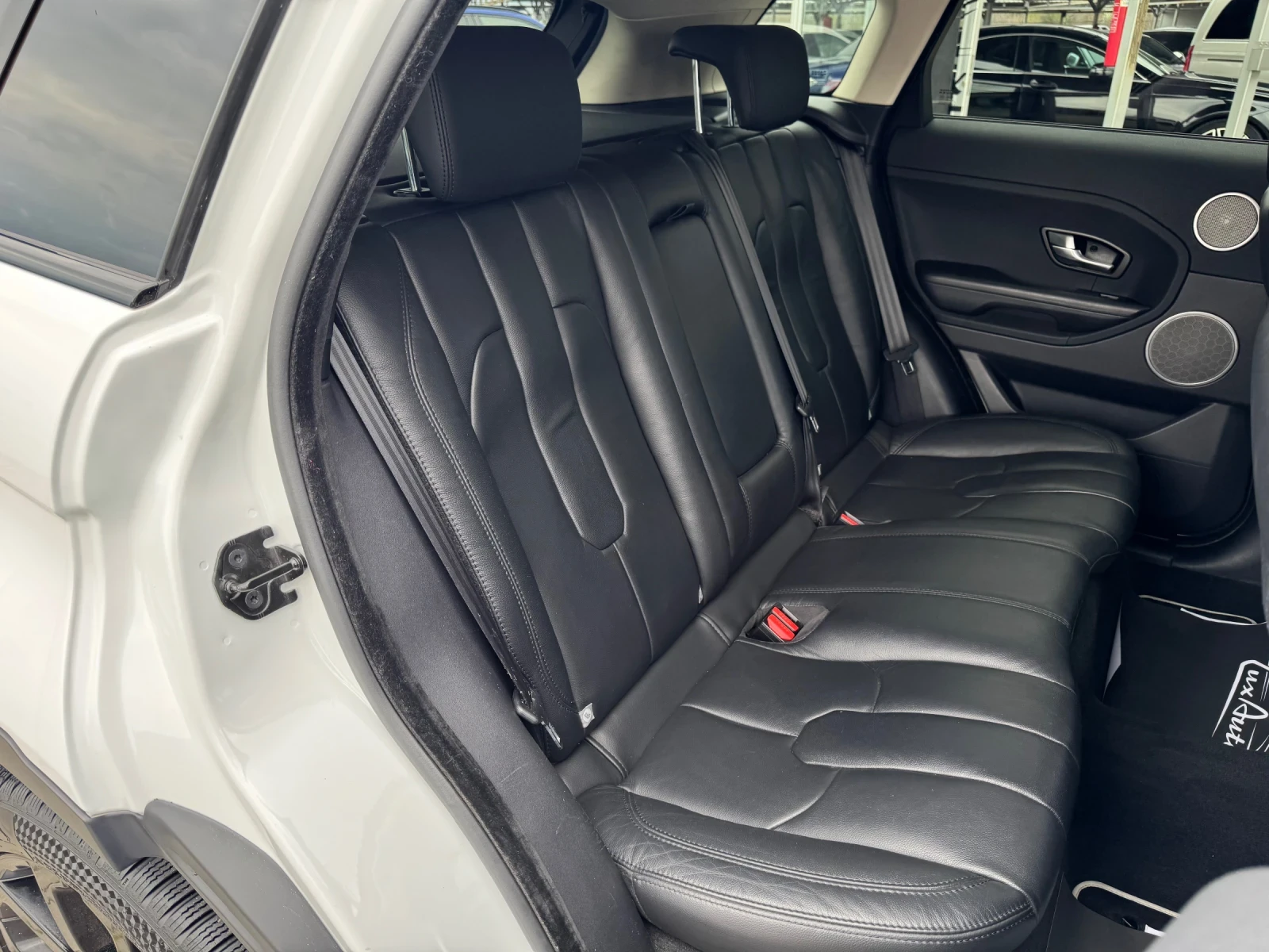 Land Rover Range Rover Evoque 2.2d#BRITISH EDIT#9-СКОРОСТИ#MERIDIAN#CAMERA, снимка 11 - Автомобили и джипове - 54035112