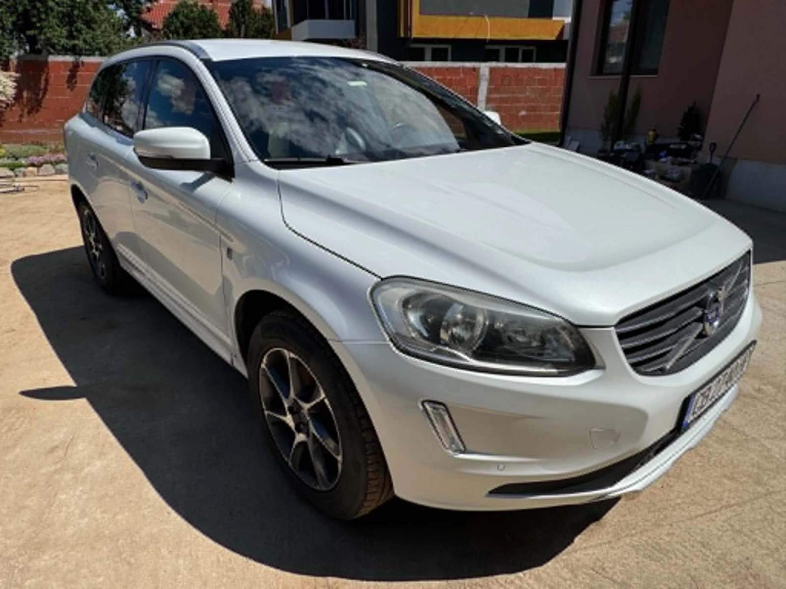 Volvo XC60 D3 FWD, снимка 11 - Автомобили и джипове - 54734020