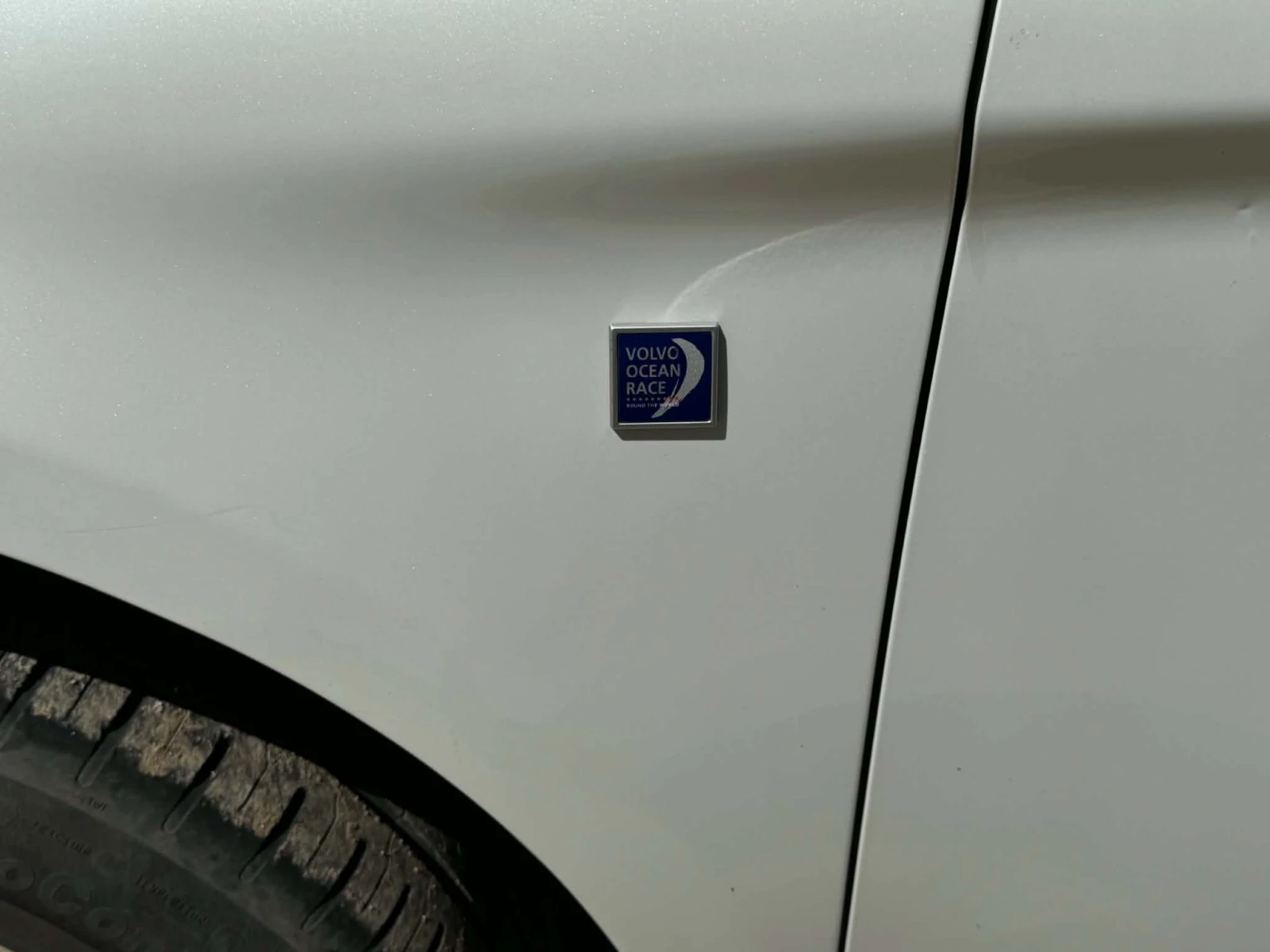 Volvo XC60 D3 FWD, снимка 7 - Автомобили и джипове - 54734020