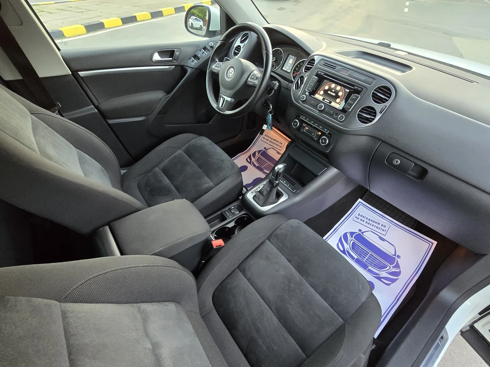 VW Tiguan Топ състояние само на 174 км. Реални. , снимка 12 - Автомобили и джипове - 55093513