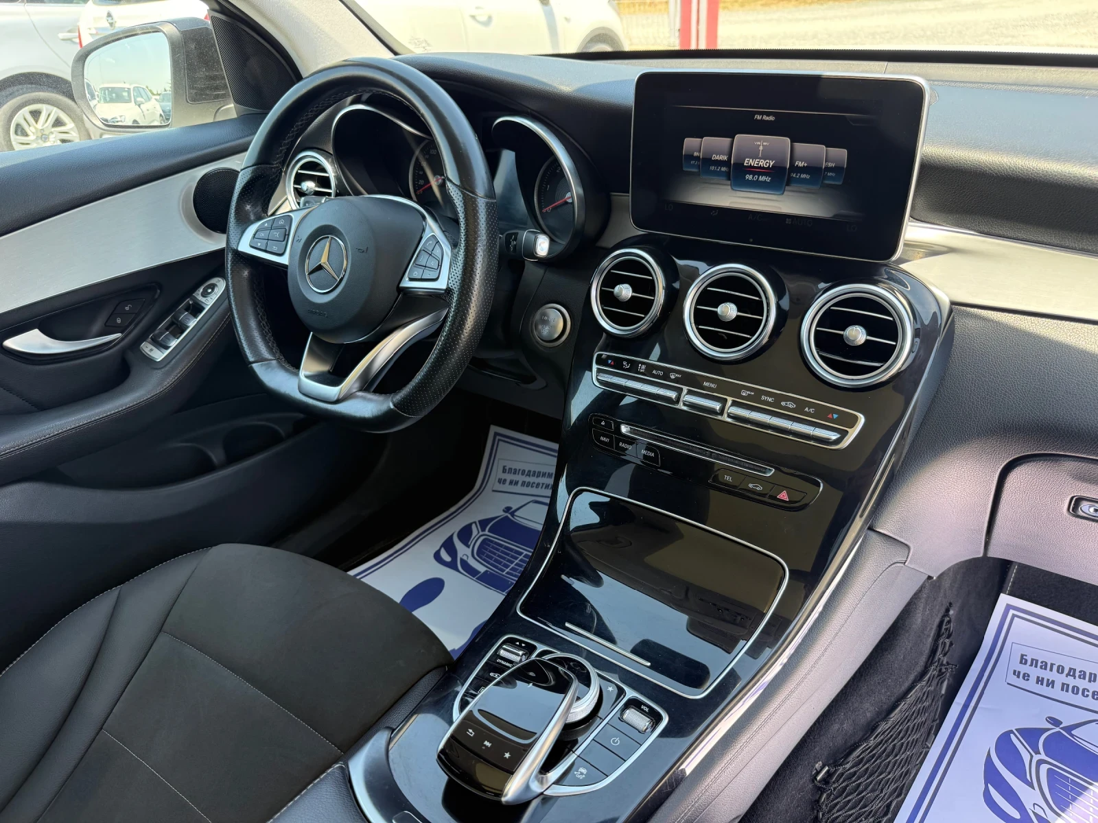 Mercedes-Benz GLC 220 (KATO НОВА)^(4-MATIC)^(AMG), снимка 16 - Автомобили и джипове - 55102081