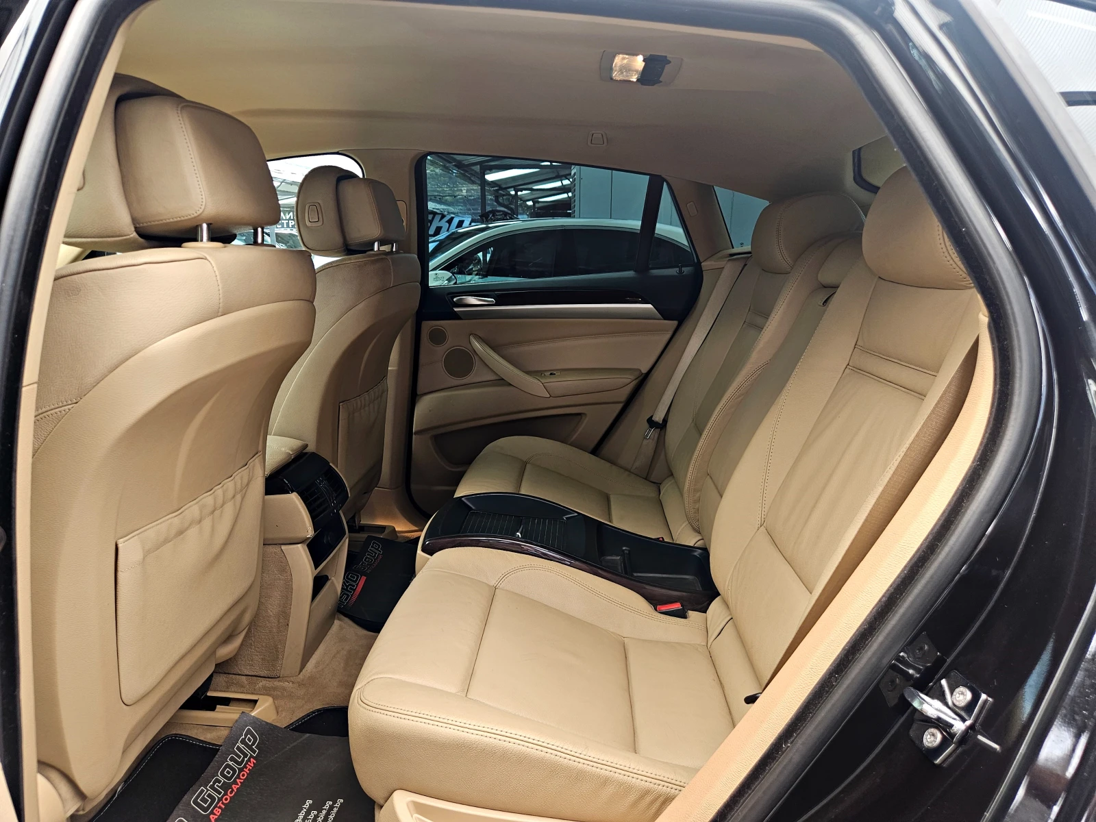 BMW X6 M/SHADOW LINE/CAMERA/МЕМОRY/ПЕЧКА/ТЕМПОМАТ/LIZ, снимка 16 - Автомобили и джипове - 55102867