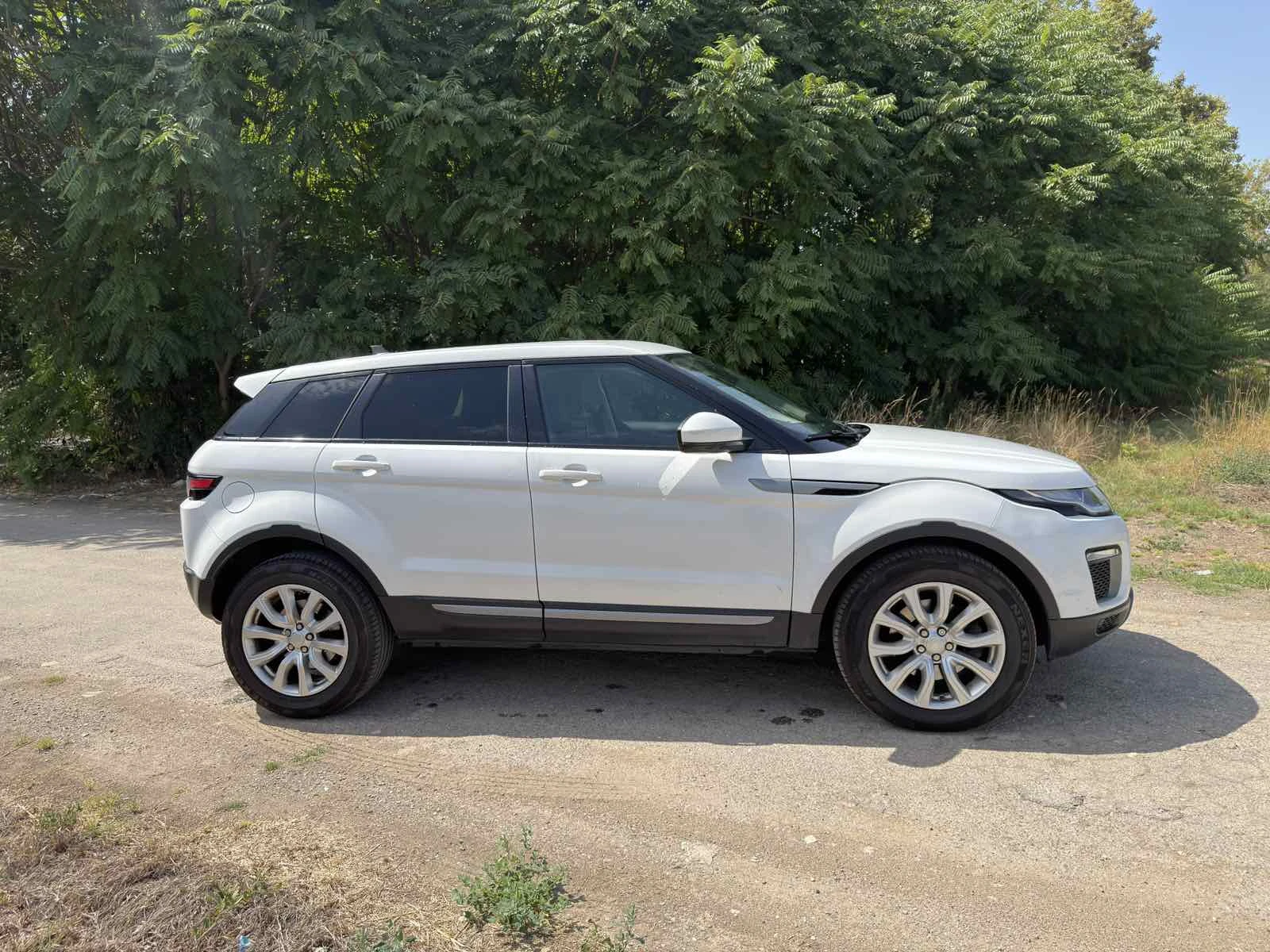Land Rover Range Rover Evoque 2.0TD 4x4 Automatic * NAVI* , снимка 3 - Автомобили и джипове - 55877028