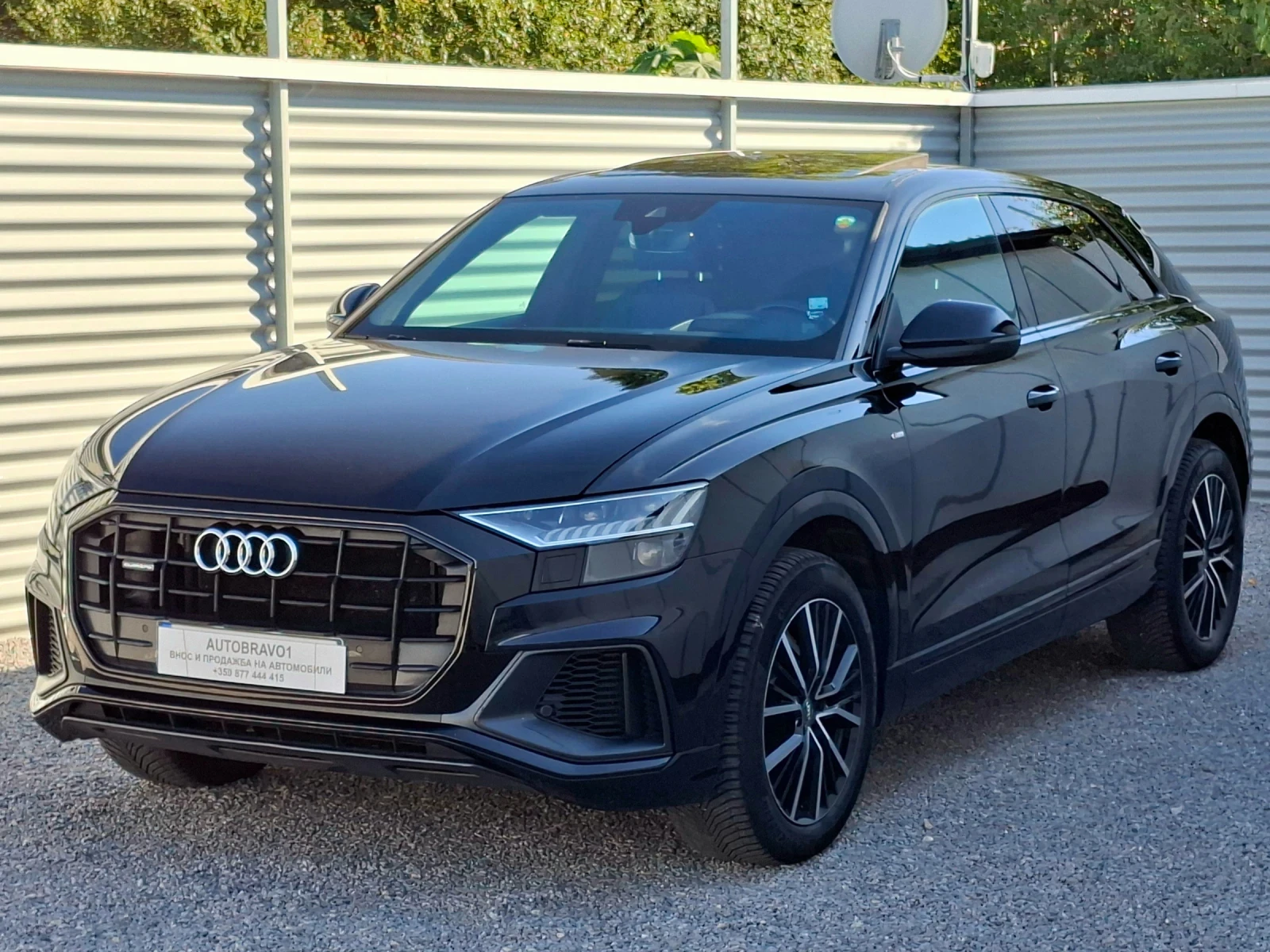 Audi Q8 S-line/Matrix/Панорама, снимка 3 - Автомобили и джипове - 56083373