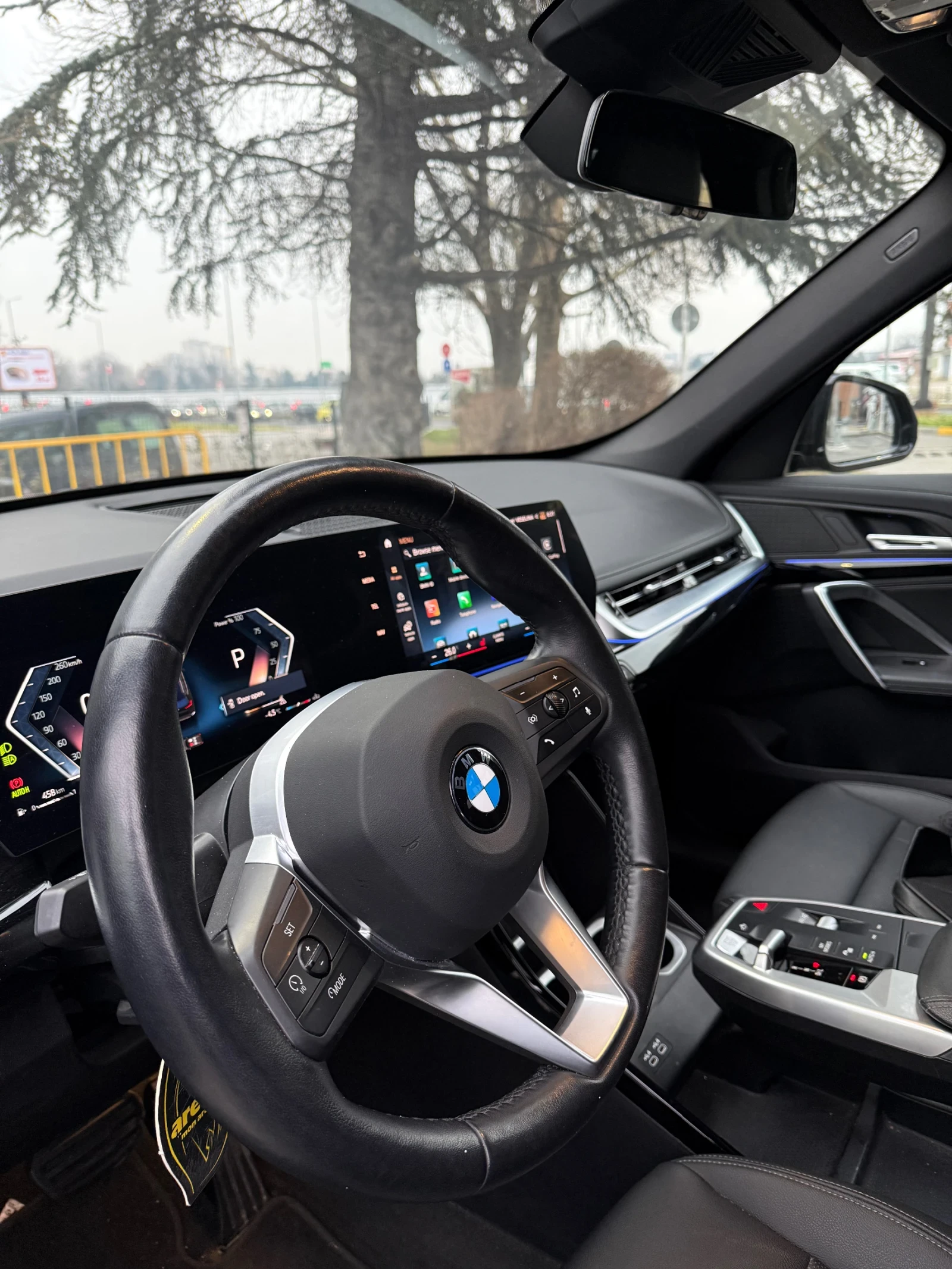 BMW X1 2.0d xLine LED/Distronic/Подгрев/Carplay, снимка 11 - Автомобили и джипове - 56275228