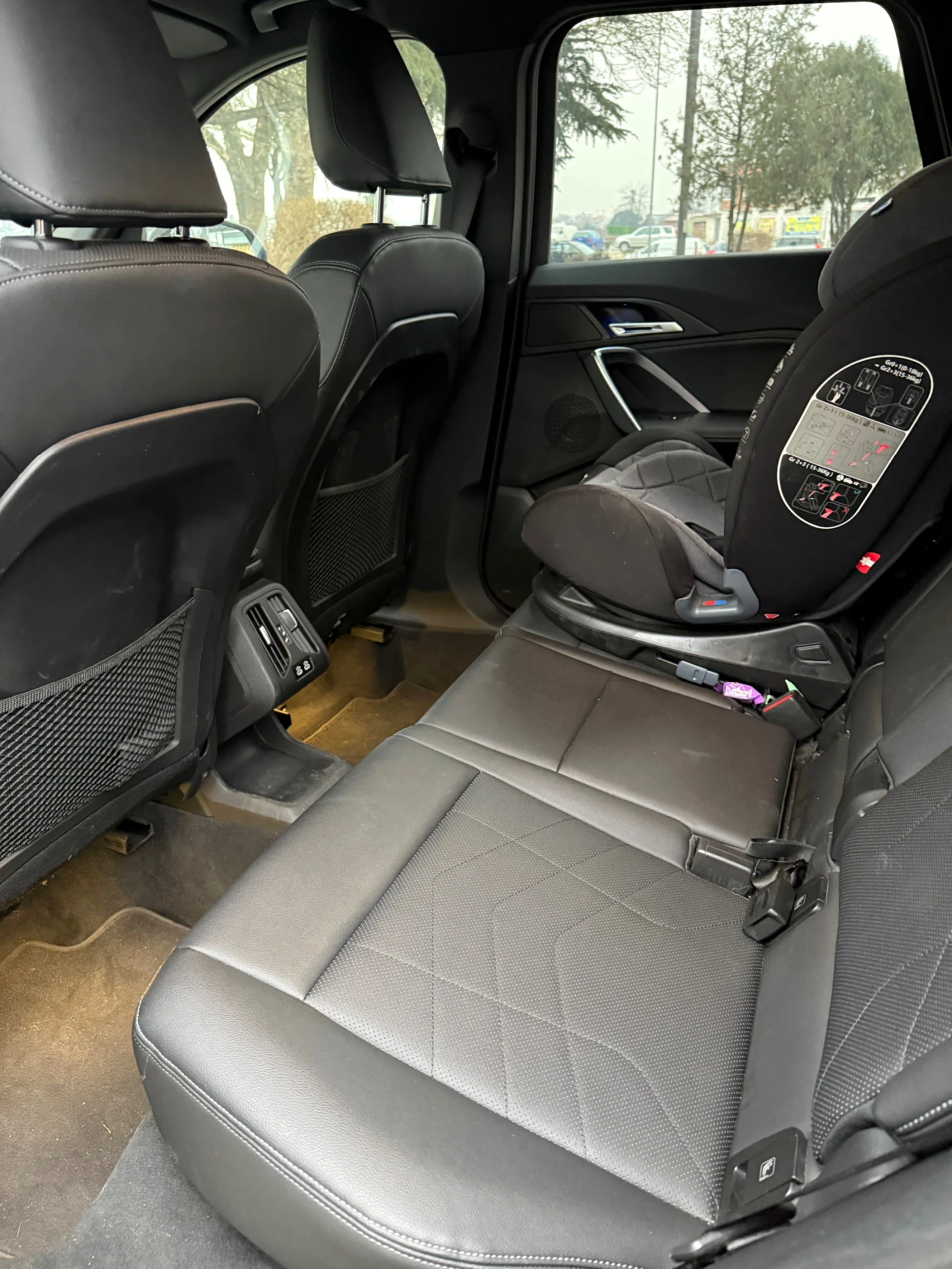 BMW X1 2.0d xLine LED/Distronic/Подгрев/Carplay, снимка 8 - Автомобили и джипове - 56275228